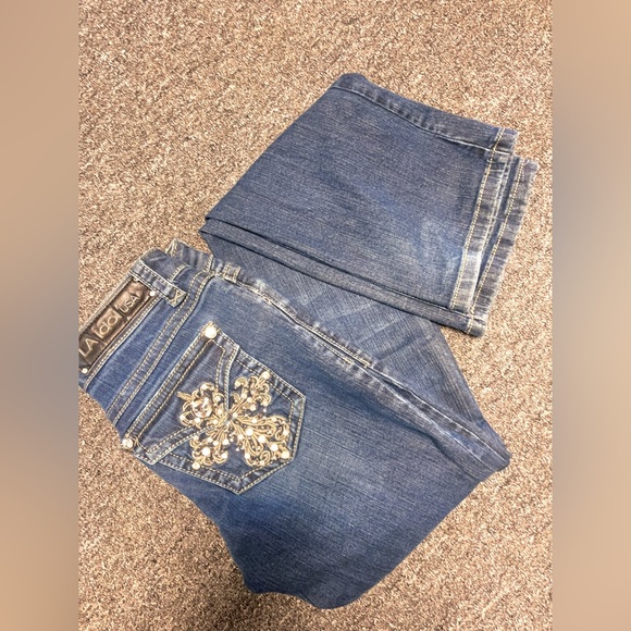 Sold - Picture 7 of 8